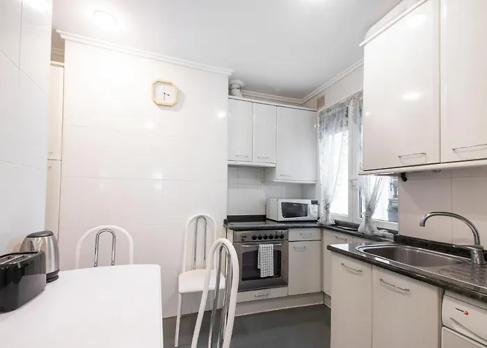 Beautiful With Terrace - Prime Location! Σαν Σεμπαστιάν