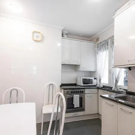 Beautiful With Terrace - Prime Location! Сан-Себастьян